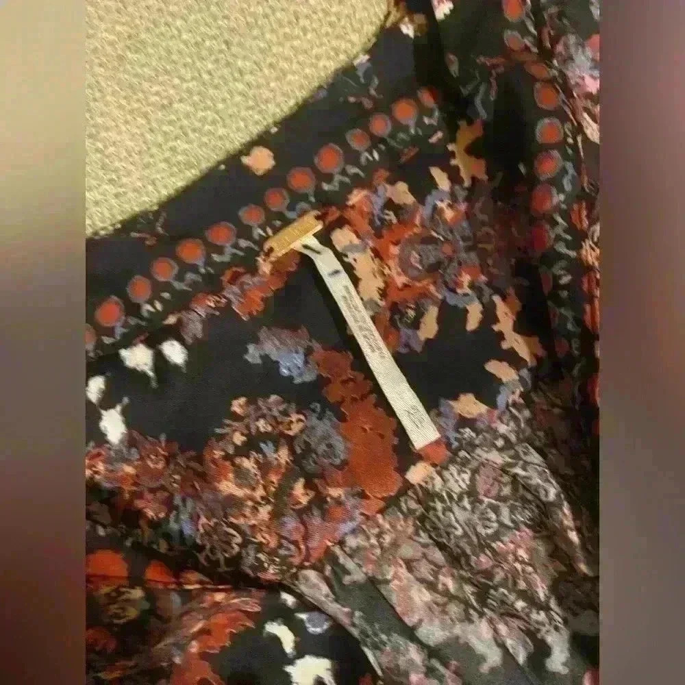 Free People Run Free Blouse Size XS - Picture 3 of 8